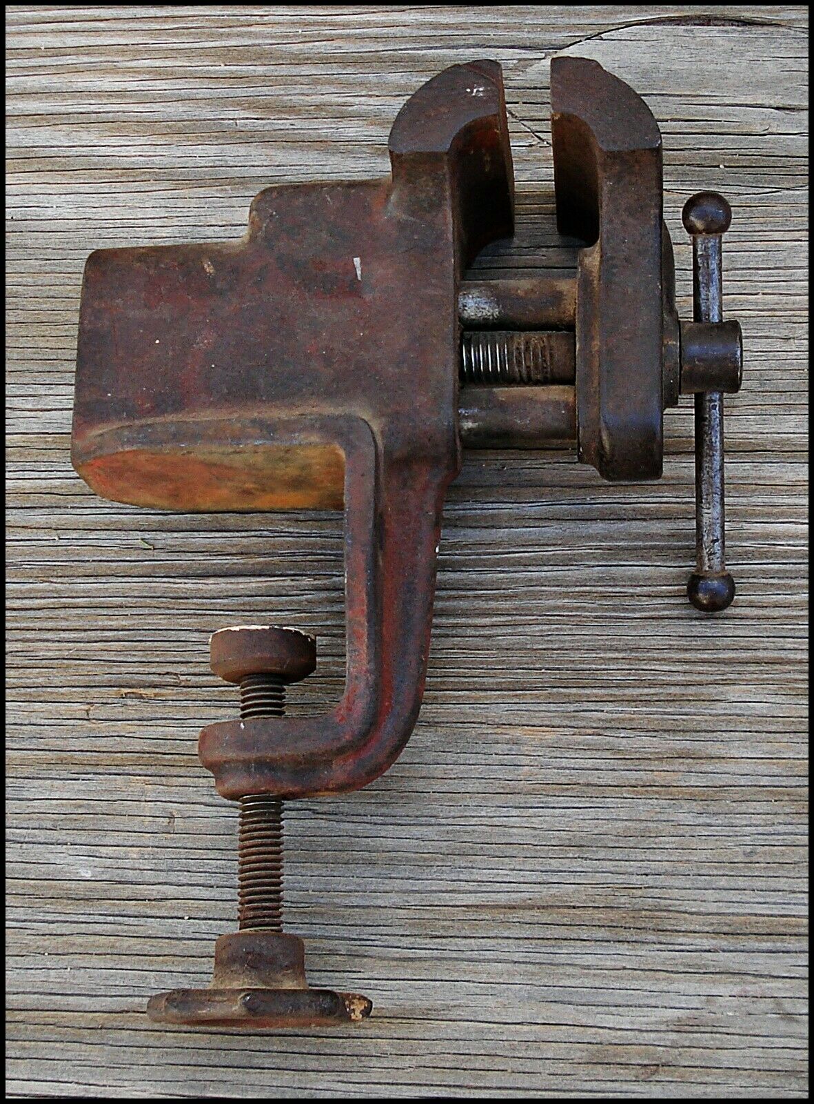 Small Vtg BENCH VICE Jaw 2-1/4